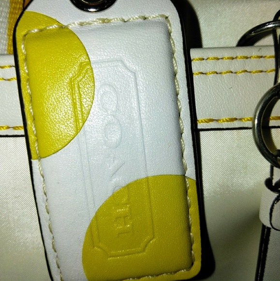 Fun in the sun coach - Picture 2 of 5